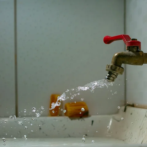 Installatie van sanitair door een loodgieter